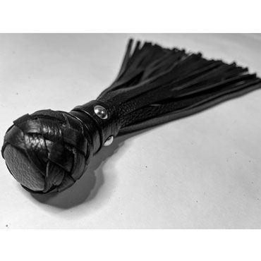 BDSM Арсенал Плеть Генитальная из натуральной кожи, черная